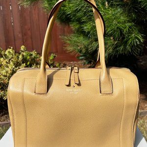 Cream Mansfield Liv Leather Shoulder Bag